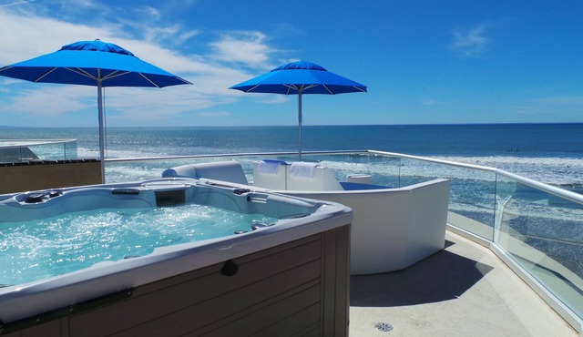 5br + a den, 6.5ba Stunning Oceanfront Home W/Rooftop Spa & Dual Master Suites