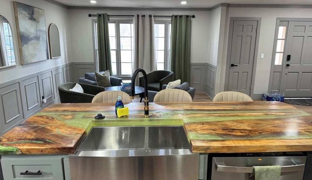 5BR Corporate Housing | large yard | RV Parking