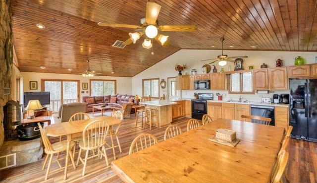 5BR Family Escape, 300+ft Waterfront, Large Boat Dock & Deck, Boat Ramp, Firepit