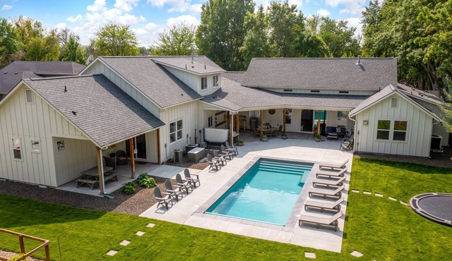 5BR Farmhouse w/Hot Tub, Seasonally Heated Pool & Huge Yard