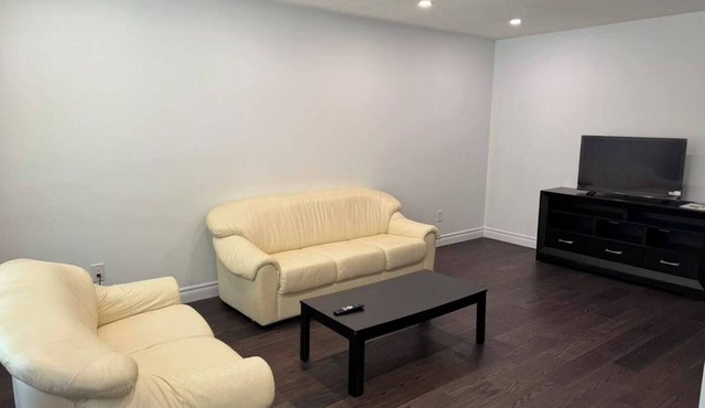 5BR Home in North London(UWO)