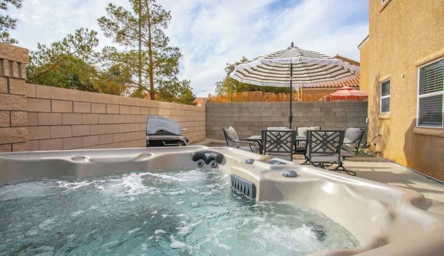 5BR Home w/Hot Tub & Pool Table | Modern Luxury