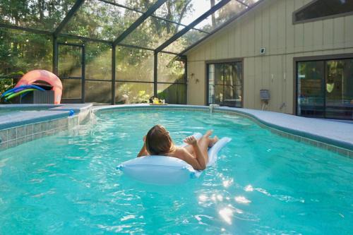 5BR House - Pool - Hot Tub - 8 Min to Hannah Park