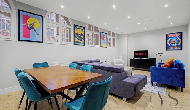 5BR Large Apt–Parking+Foosball near Grand Central