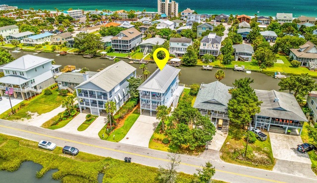 5BR Litchfield Beach waterfront family golf wedding vacation luxury charm