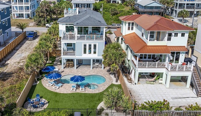 5BR LUXURY OCEANFRONT, HEATED POOL, LARGE GAME ROOM, FIREPIT, ROOF DECK.