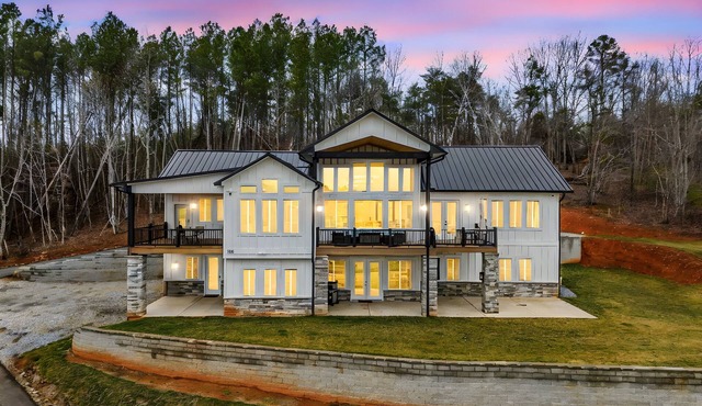 5BR Mountain Retreat - Near Lake Lure & Tryon