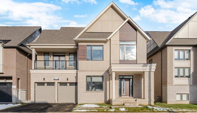5BR New Detached 4500sq Home | Board Games & Books | Oakville (Creek Side Home)