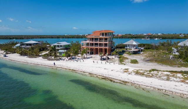 5BR North Captiva Estate Sleeps 19 with Pool & Dock