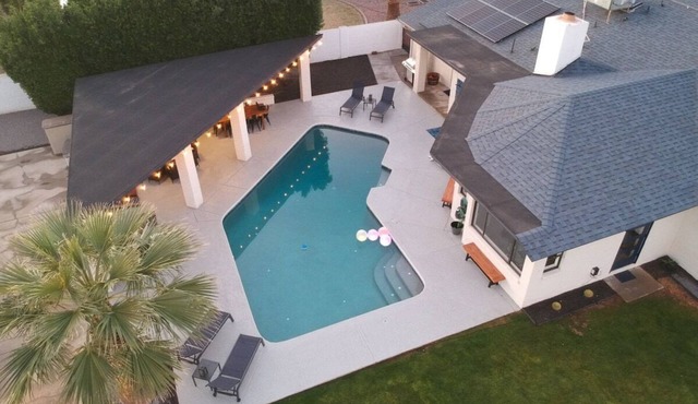5BR Resort-Style Oasis|2 Primary's|Cabana|GameRoom