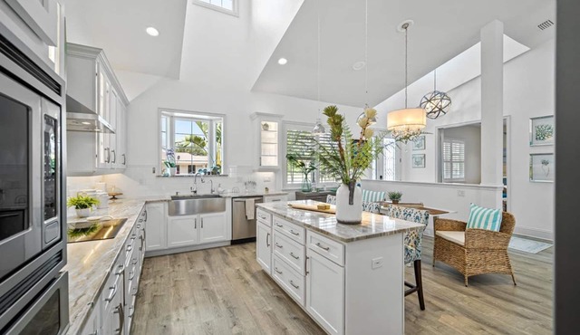 5BR Retreat Pool Opt Heated Spa Bikes Views