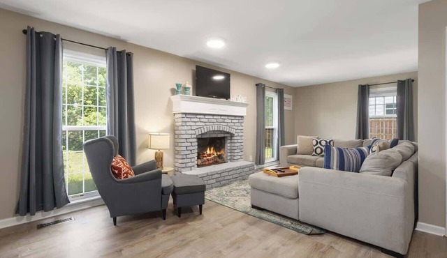 5BR Sleeps12+FirePit Arcade Games FIFA ready!