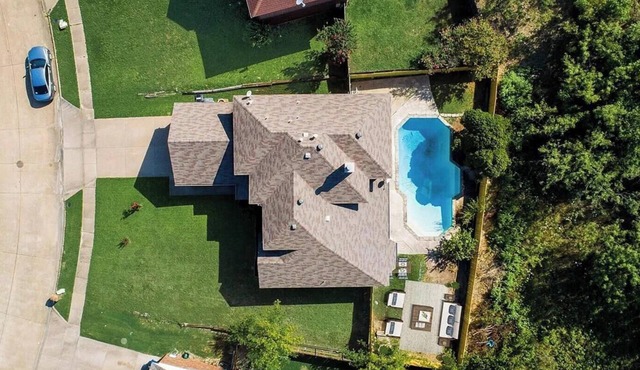 5BR Spacious Family Home w/Pool, Game Room & more