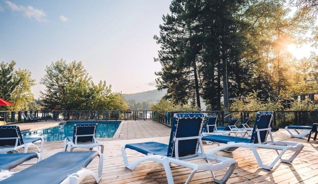 5BR Tremblant Chalet | A/C, Firepit & Lake View
