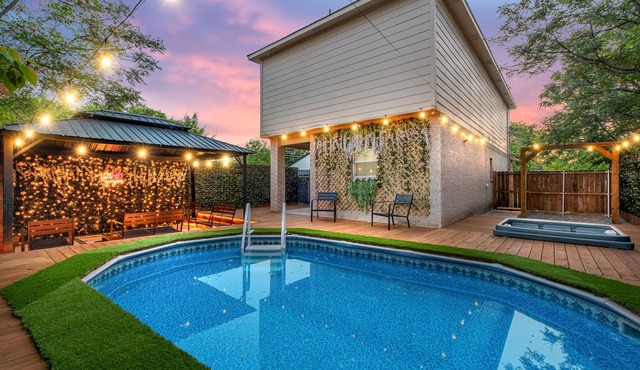5BR Trinity Groves w/Pool & Jacuzzi