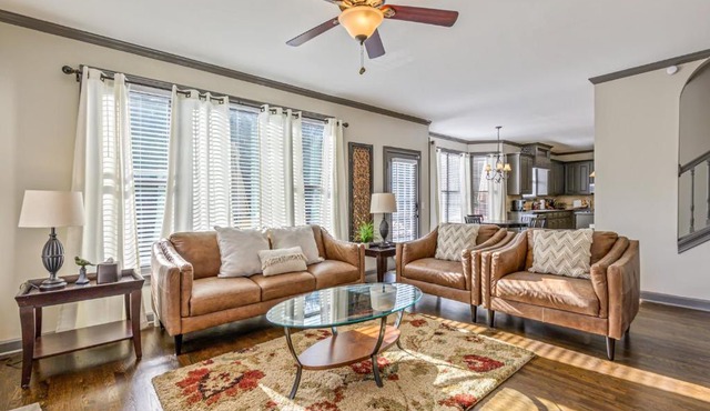 5BR With Movie & Game Rooms Near LakePoint PBR