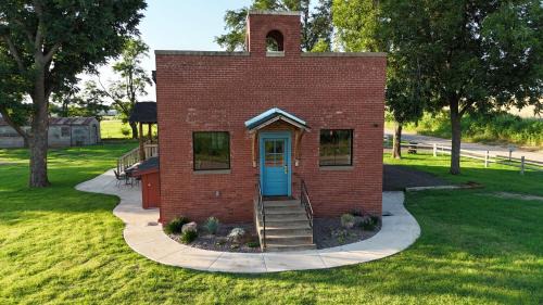 5BR2BTH Guthrie- near Lazy E and EdmondOKC