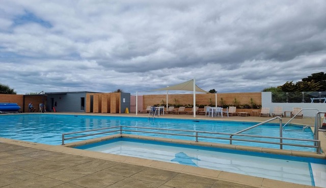 5G Medmerry Park 1 Bedroom Chalet