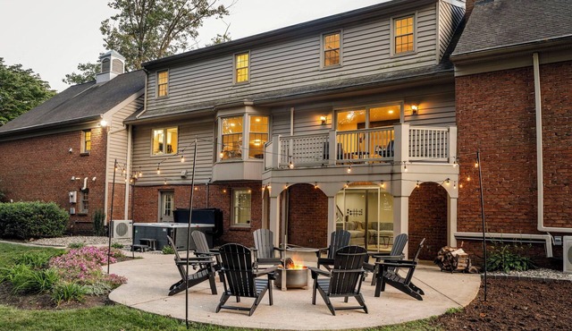 5K Sq. Ft. Home w/Hot Tub, Nintendo Switch & more