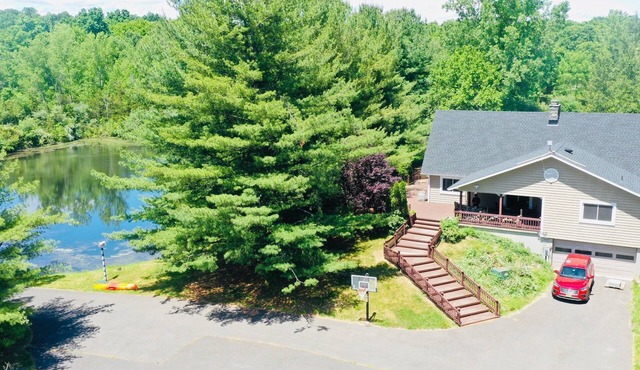 5k+ Sq Ft of Luxury Living on 54 Acres near Hudson