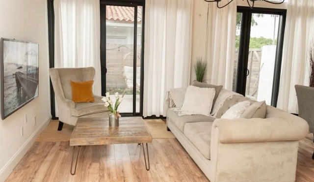 5min to Beach/6min 2 Aventura Mall/close 2 Wynwood