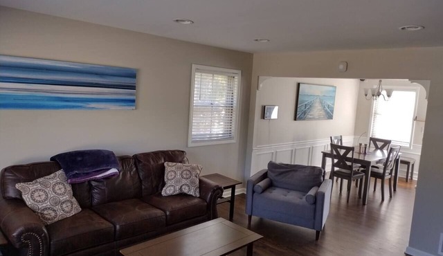 ★5min To Kellogg Park ★ Plymouth ★ Parking ★W/D★