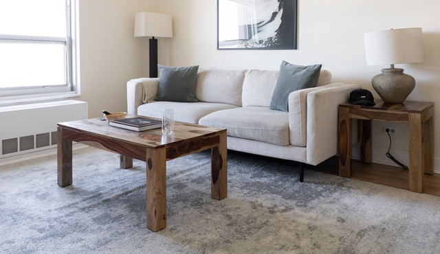 5min to Wrigley, Aragon | Quiet w/ View | Zencity