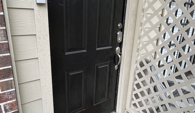 *5mins from NRG Stadium* Cozy 2 BDRM Condo/5mins away from Med Cntr