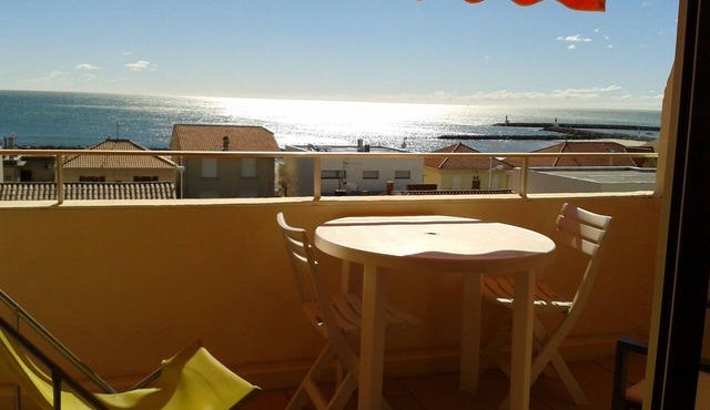 5MN WALK FROM THE BEACH, PLEASANT STUDIO WITH SEA VIEW IN CARNON PLAGE