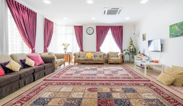 5R5B Spacious Semi D House for Family