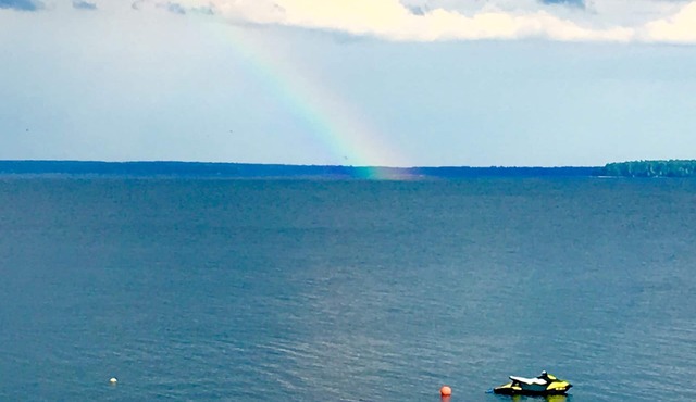 5STAR CLEAN rustic lakefront luxury! We’ll take good care of you!