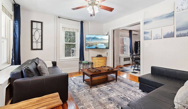 5Star:King,Parking,AC,Deck,Train,Uni,Hospital