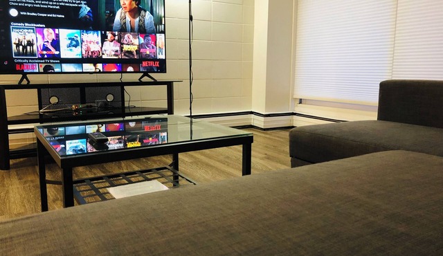 5th Floor 1 Bedroom Condo with Parking