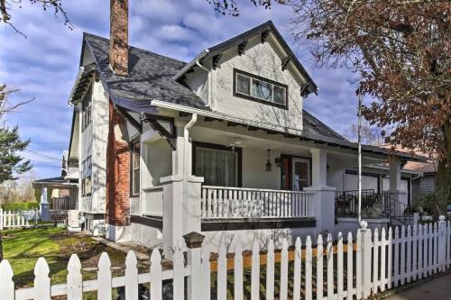 5th St Bungalow - Historic Charm Near 3rd St