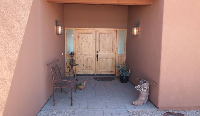 5yr old home , private, 1-BdRm home on its own 3.3 acres with city views