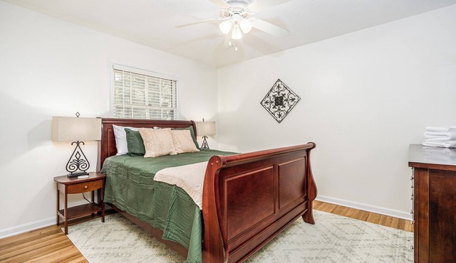 6.5 Acres - Newly Remodeled Private Ranch