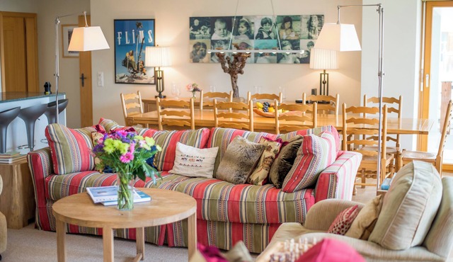 6.5-room apartment located in luxurious apartment building above Flims Dorf.