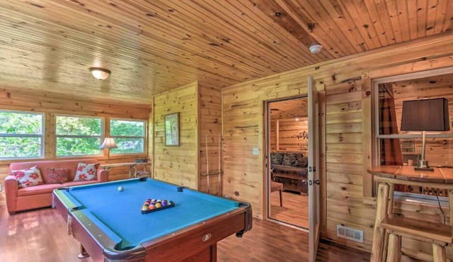 6/5 Valley View! Close to Helen! Near Hiking & Wineries