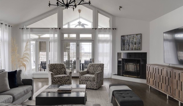 6 Acre Retreat | Consecon | 8 Bedrooms | Waterfront