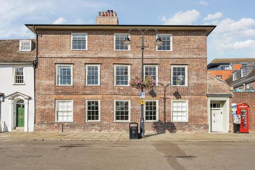 6 Angel Hill, Bury st Edmunds