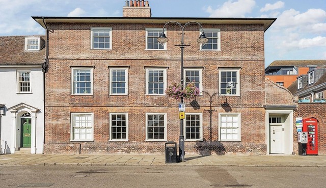 6 Angel Hill, Bury st Edmunds