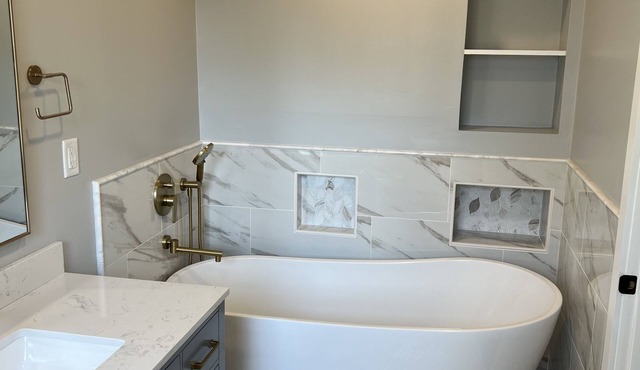 6-bdrm house, complete renovation, 1 mile from historic downtown, quilt museum