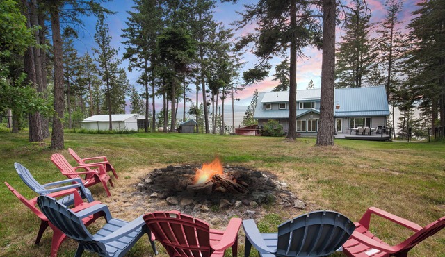 6-bed, 5-bath cabin with majestic view of Flathead Lake with AC - sleeps 20