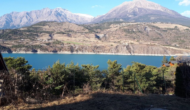 6-bed apartment, garden level, lake view