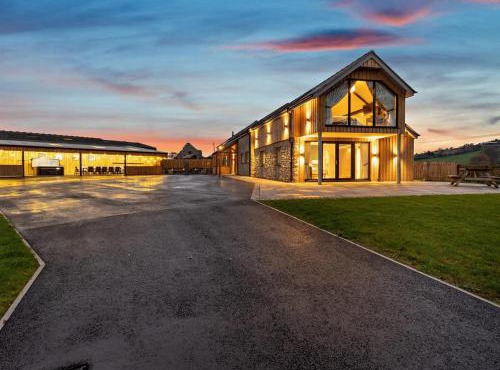 6 Bed in Llannefydd 95844