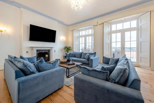 6 Bed in Tenby oc-c31800