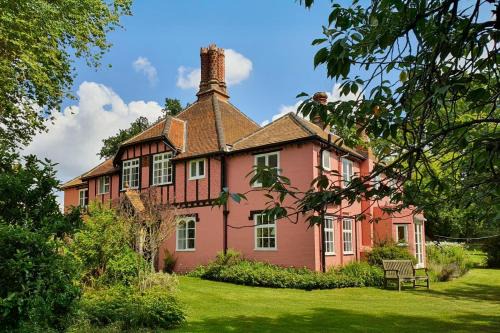 6 Bed in Wymondham oc-t30598