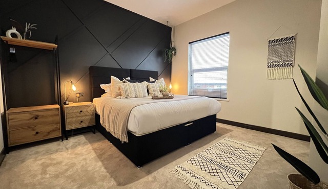 6 bed that sleeps 12