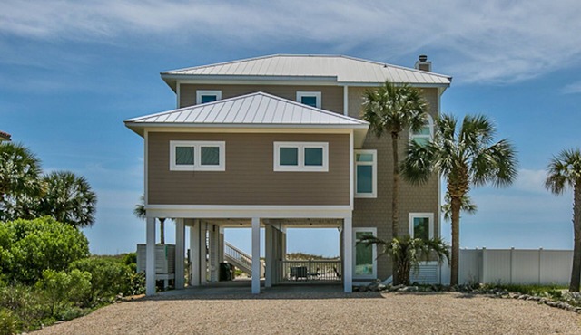 6 Bedrm/5.5 Baths/Gulf Front - 4 King Master