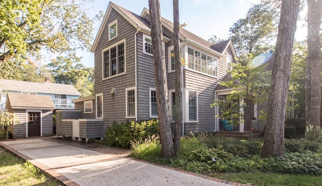 6 Bedroom/4.5 Bath - Pool - 4 Block To Beach - The Pines